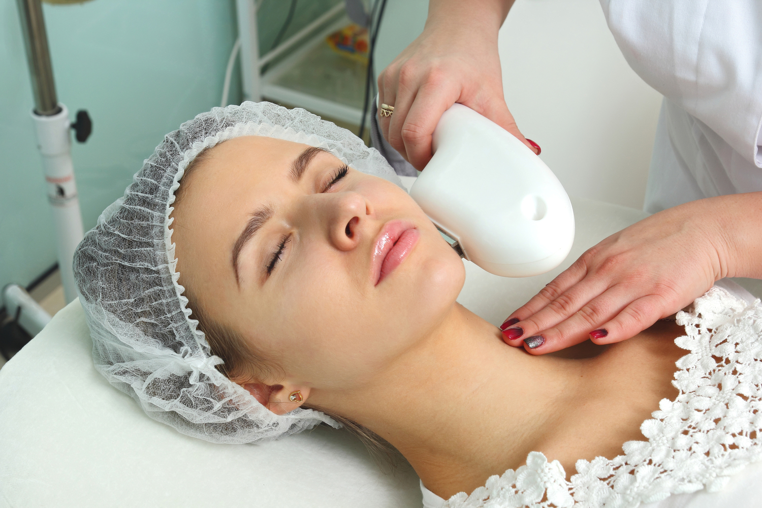 Permanent and Temporary Home Hair Removal Methods